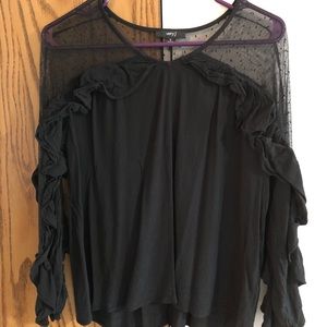 Beautiful date night top!